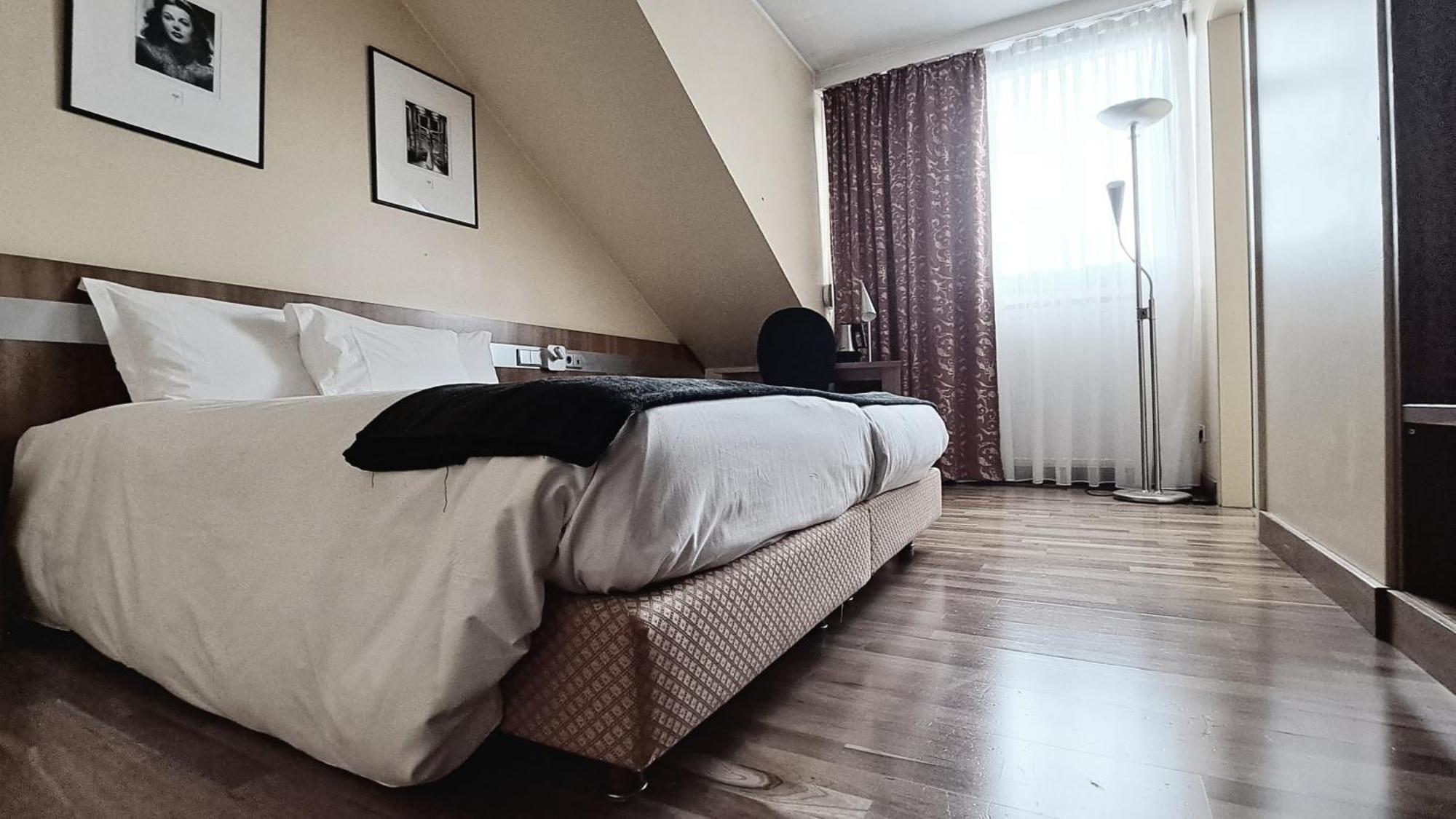 Hotel NO ONE ! Esch an der Alzette Exterior foto